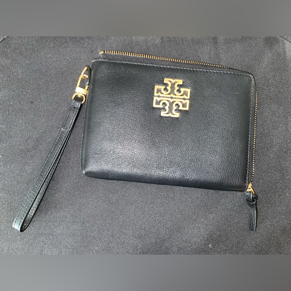 Tory Burch Black Leather Wristlet